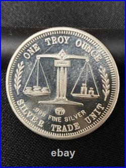 Vintage American Pacific Mint 1 Oz. 999 Fine Silver Trade Unit Eagle & Flag BU